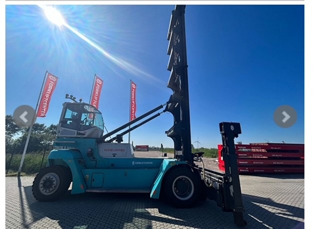 Empty container handler